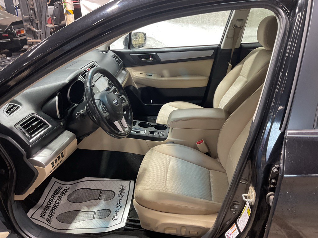 2015 Subaru Outback Image 8