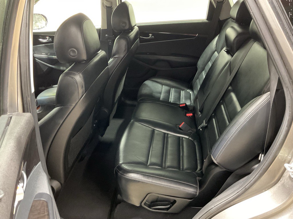 2018 Kia Sorento Image 7