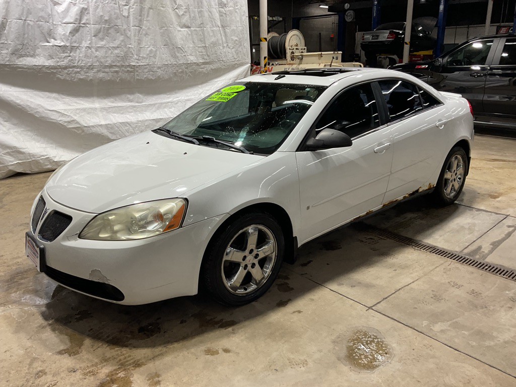 2009 Pontiac G6 Image 1