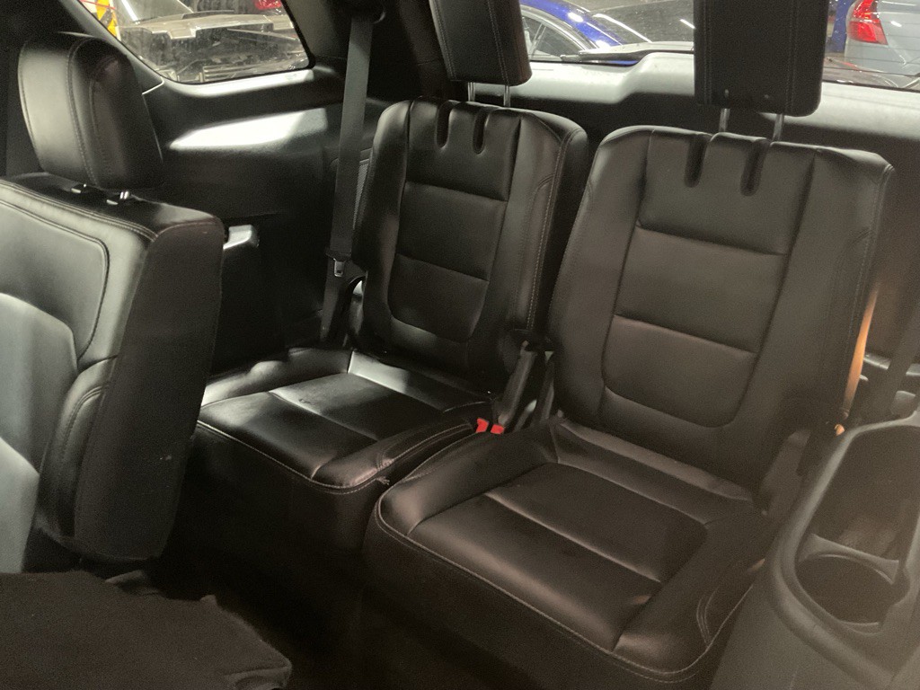 2018 Ford Explorer Image 10