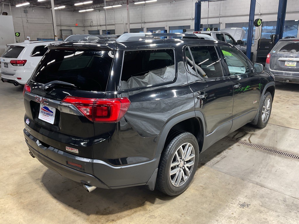 2019 GMC Acadia Image 3