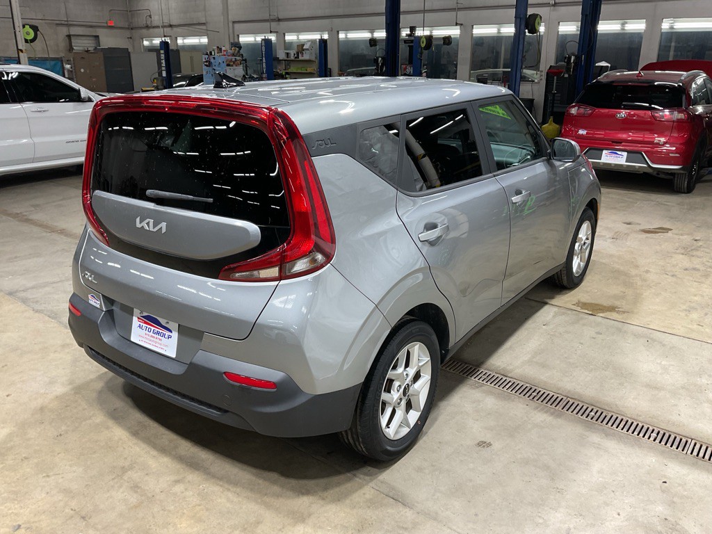 2022 Kia Soul Image 3