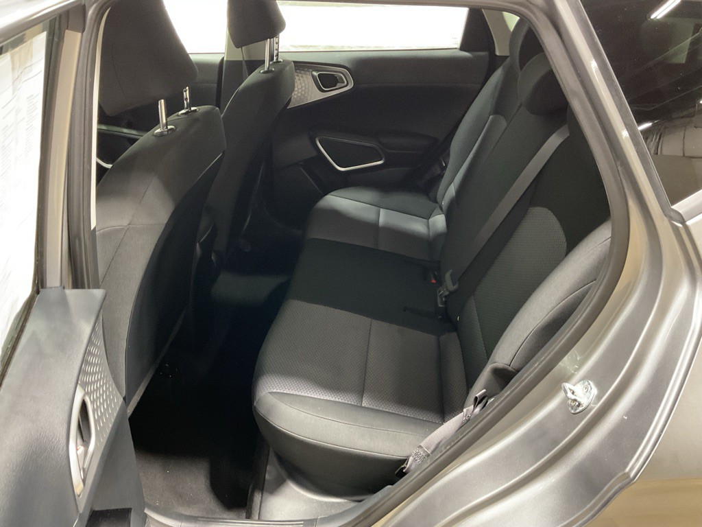 2022 Kia Soul Image 8