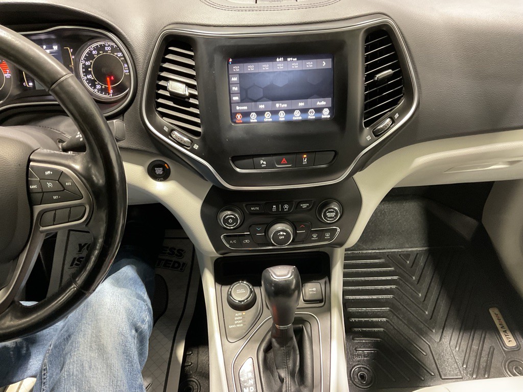 2021 Jeep Cherokee Image 12