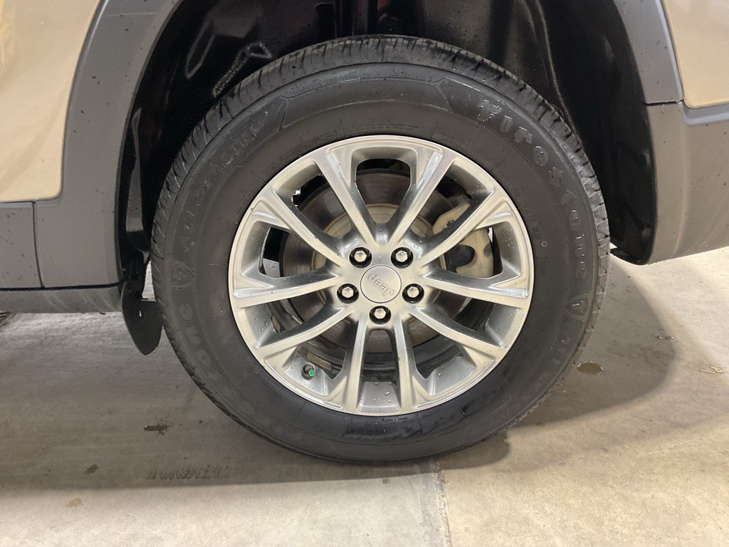 2021 Jeep Cherokee Image 13