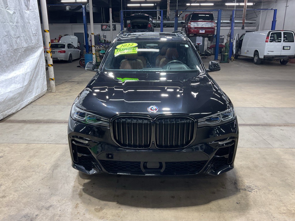 2022 BMW X7 Image 5