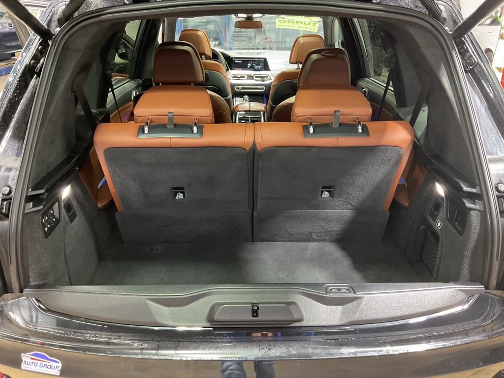 2022 BMW X7 Image 11