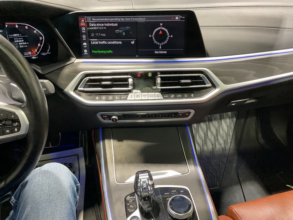 2022 BMW X7 Image 13