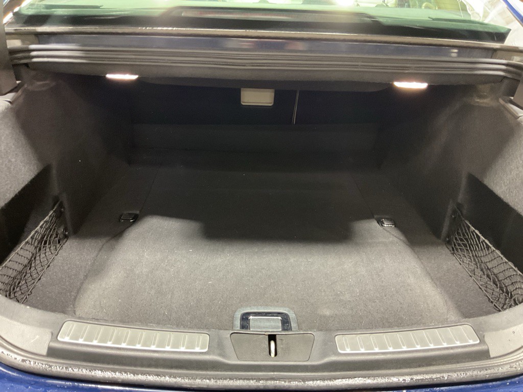 2017 Lincoln Continental Image 13