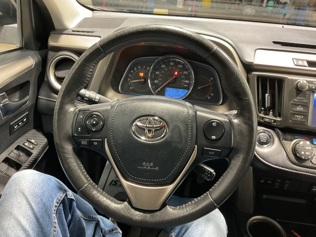 2013 Toyota Rav4 Image 11