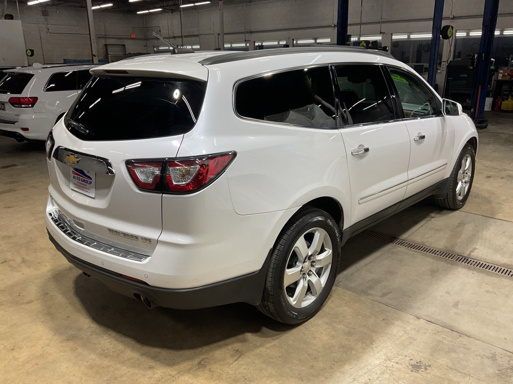 2016 Chevrolet Traverse Image 3