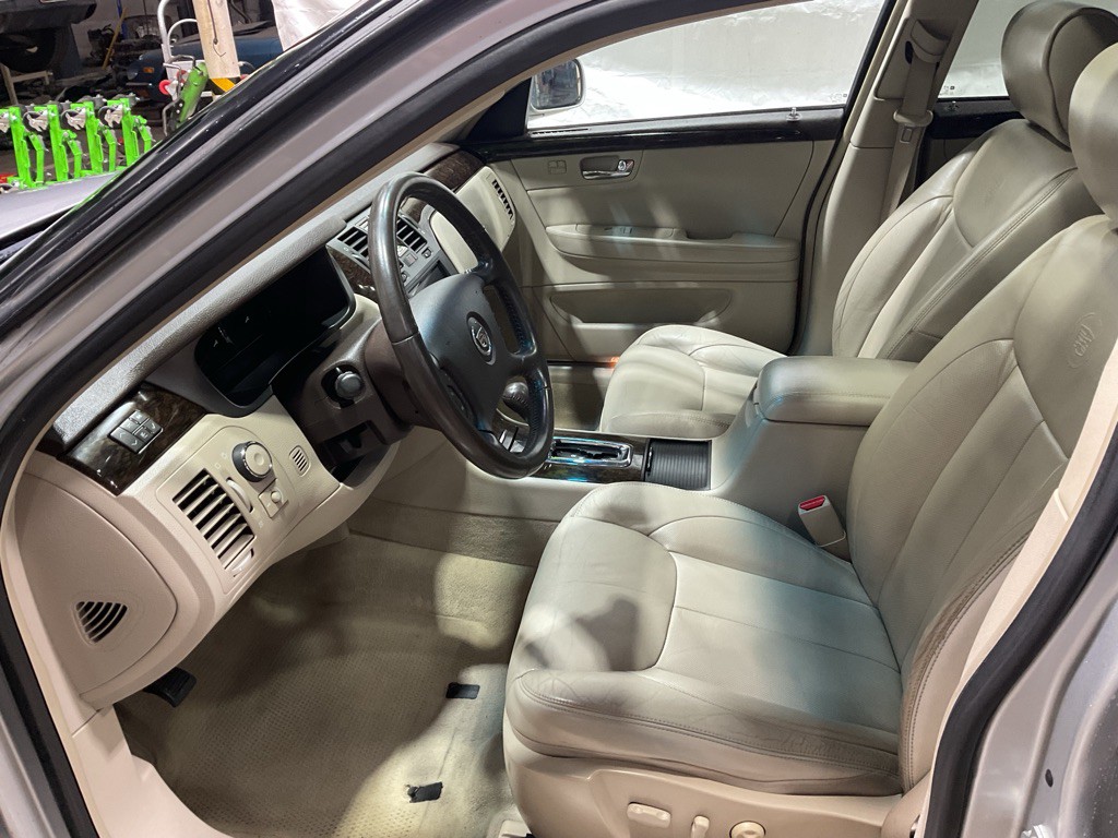 2011 Cadillac DTS Image 7