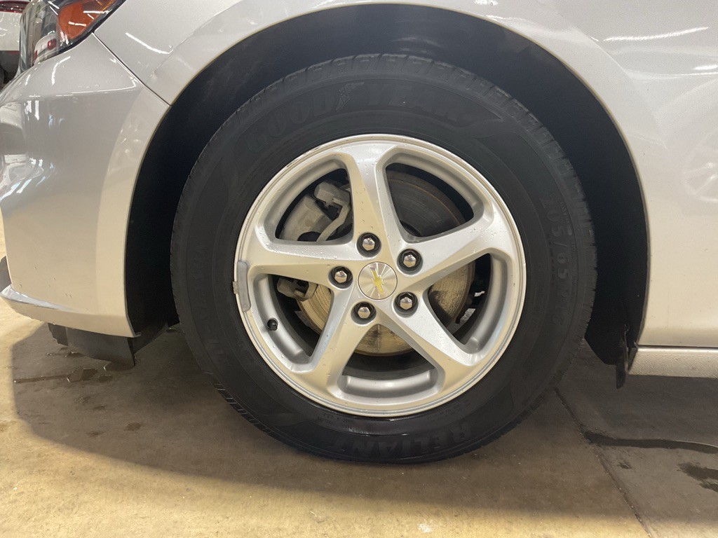 2018 Chevrolet Malibu Image 11