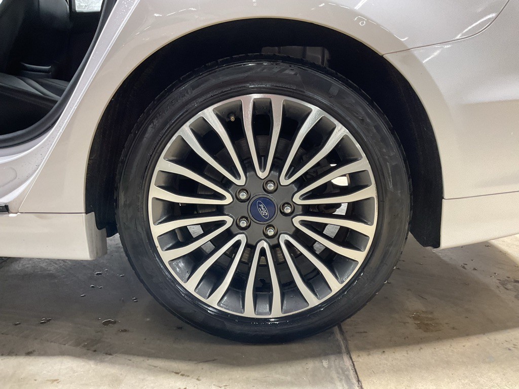 2018 Ford Fusion Image 12