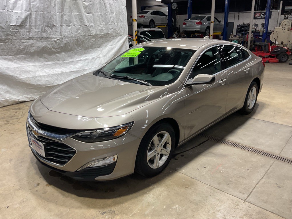 2024 Chevrolet Malibu Image 1