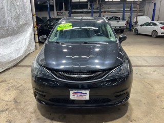 Image for 2023 Chrysler Voyager LX ID: 7296758
