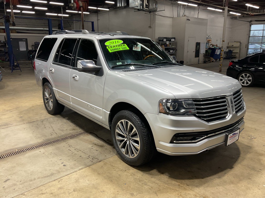 2016 Lincoln Navigator Image 4