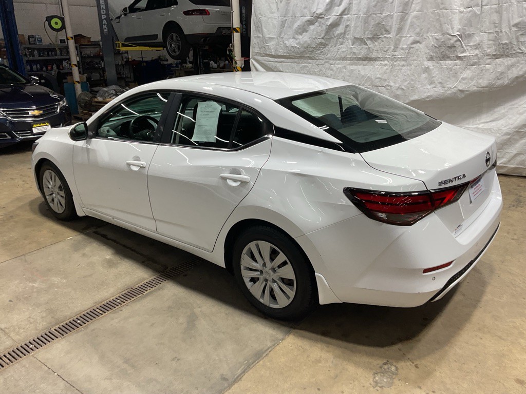 2020 Nissan Sentra Image 2