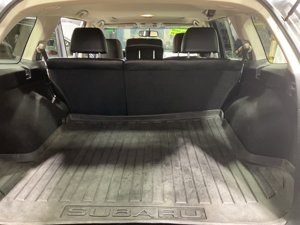 2013 Subaru Outback Image 10