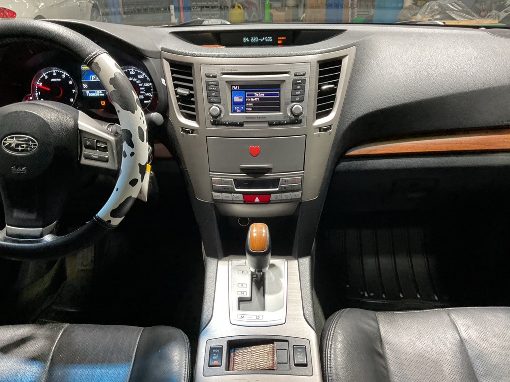 2013 Subaru Outback Image 12