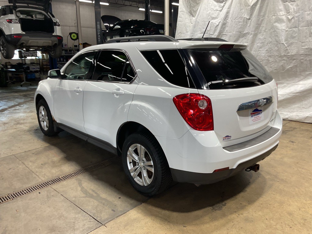 2015 Chevrolet Equinox Image 2