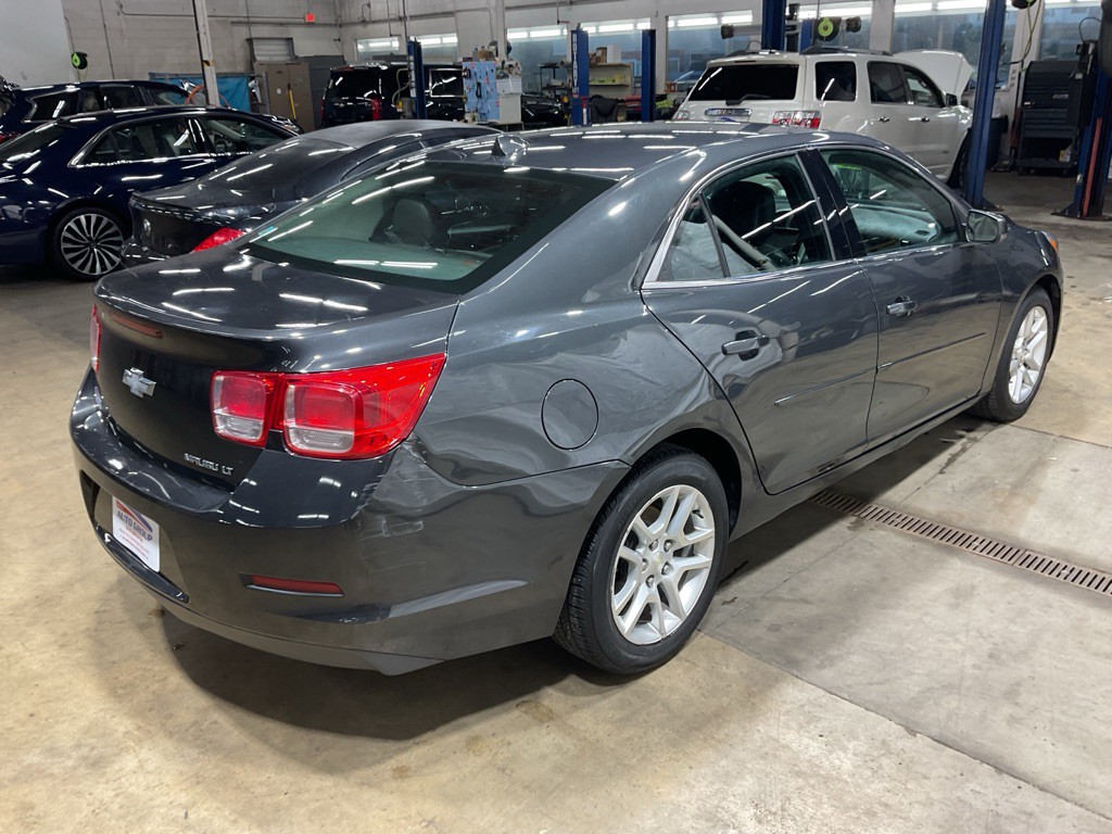 2014 Chevrolet Malibu Image 3