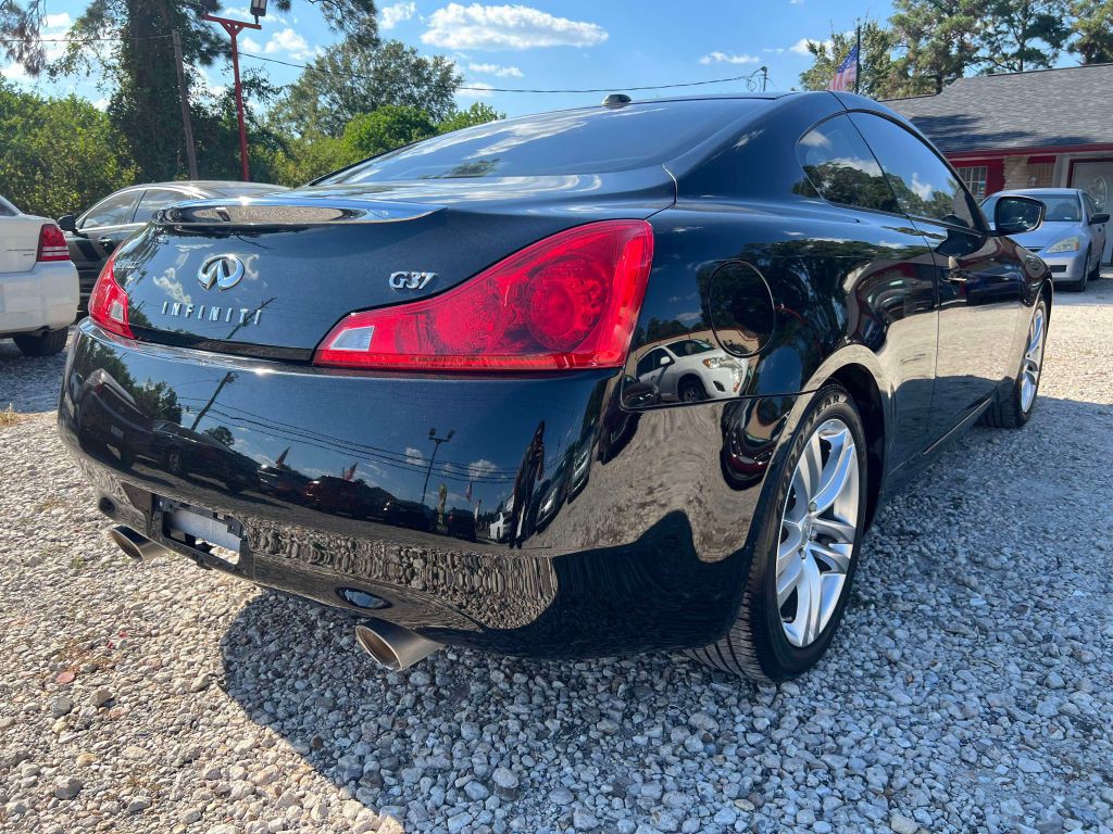 2009 INFINITI G37 Image 6