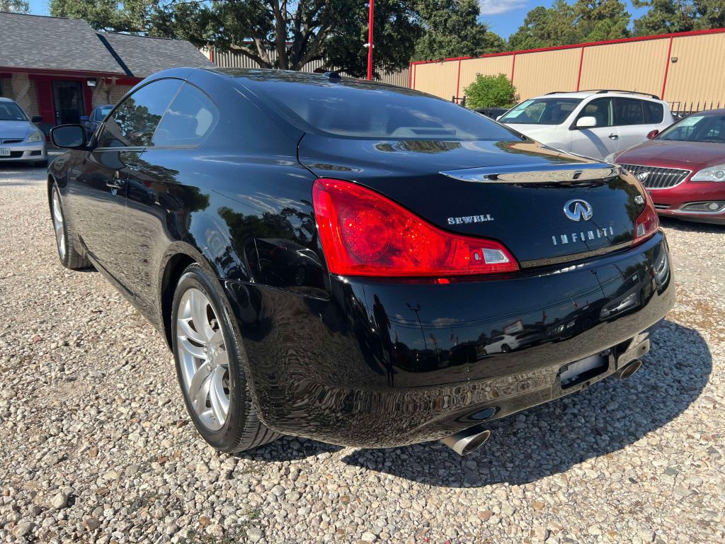 2009 INFINITI G37 Image 9