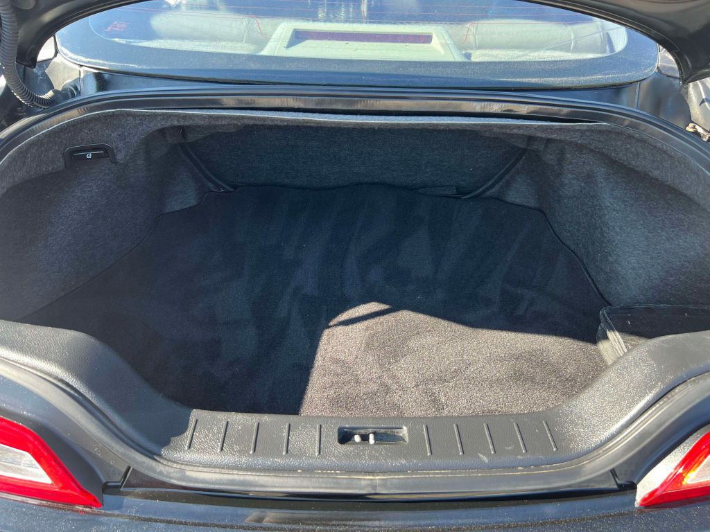 2009 INFINITI G37 Image 14