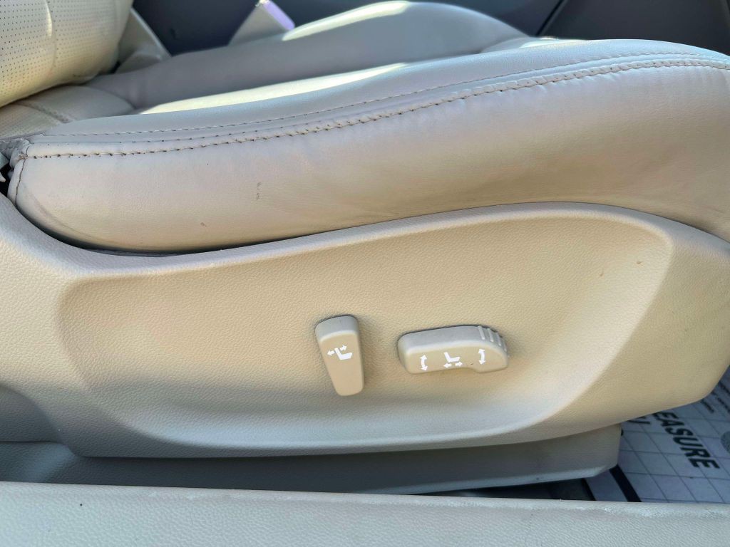 2009 INFINITI G37 Image 23