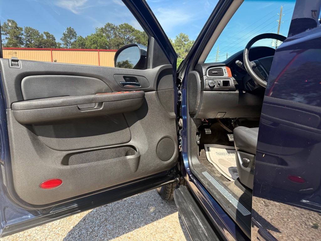 2007 Chevrolet Tahoe Image 9