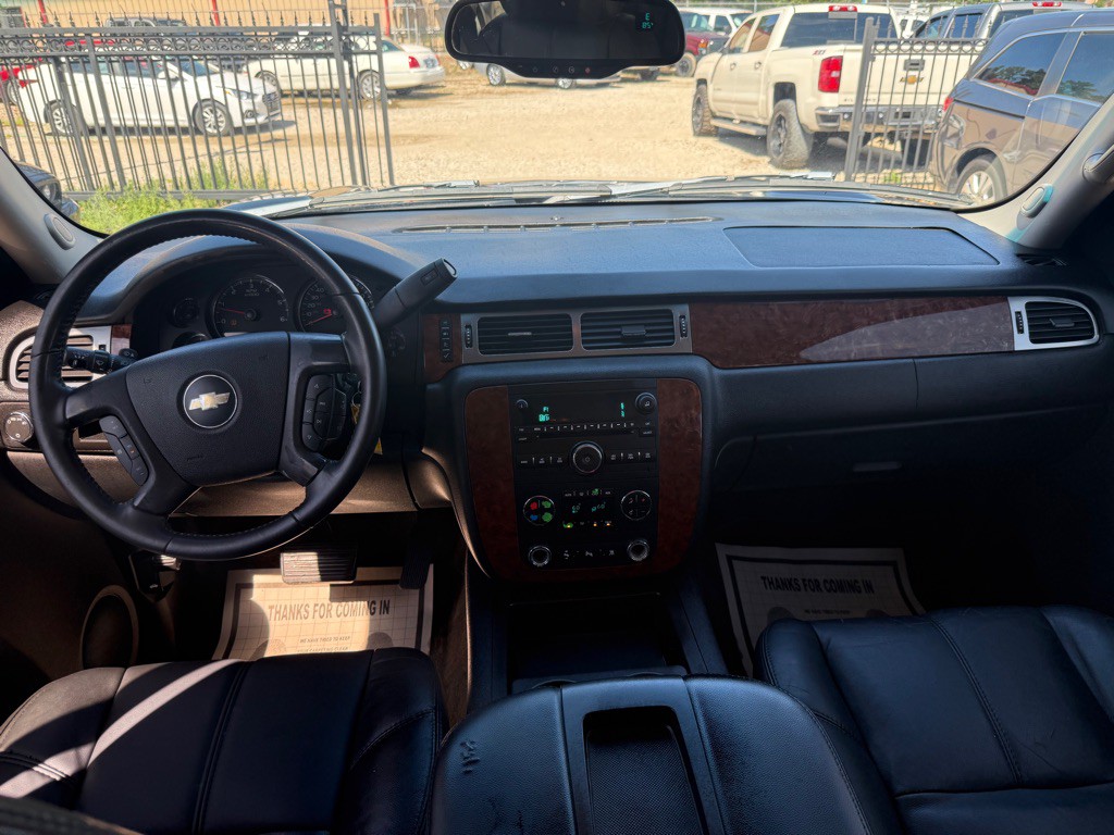 2007 Chevrolet Tahoe Image 14
