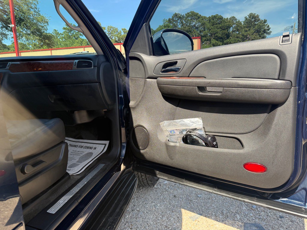 2007 Chevrolet Tahoe Image 17