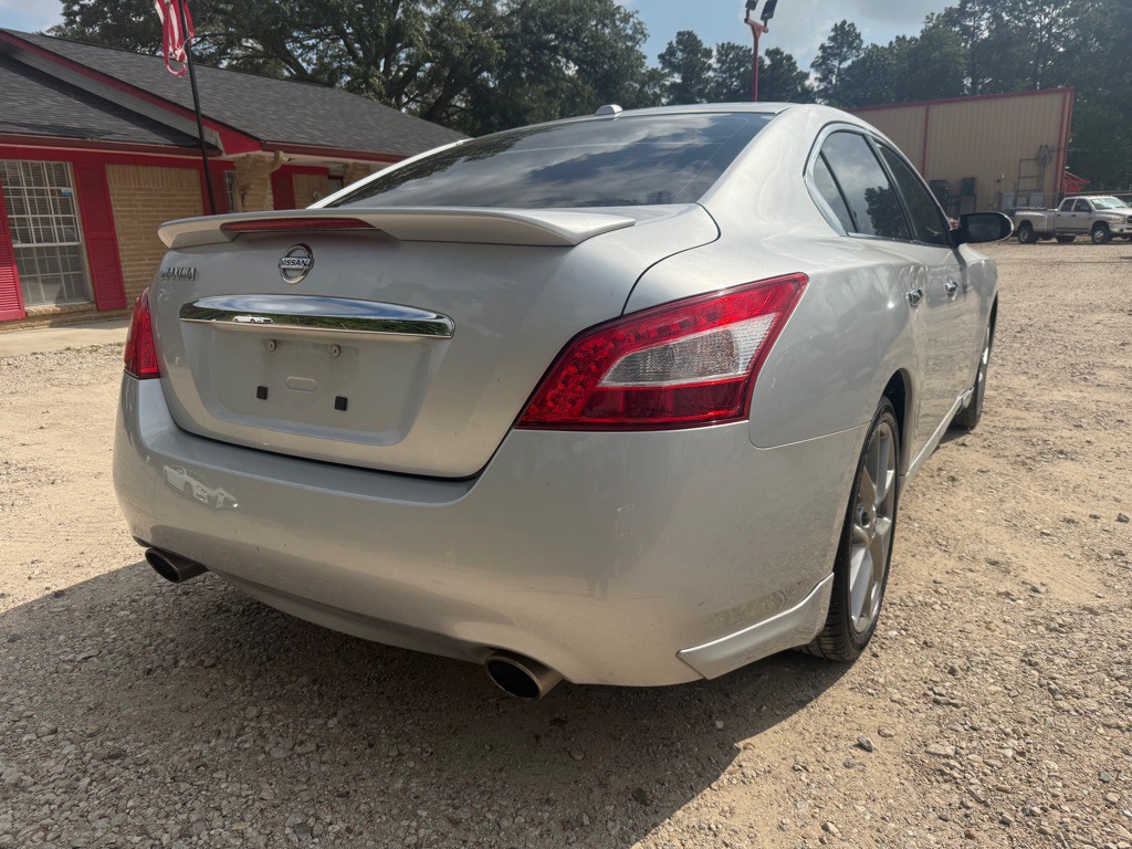 2011 Nissan Maxima Image 5