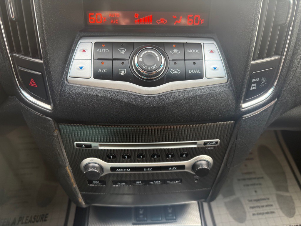 2011 Nissan Maxima Image 23