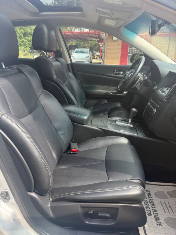 2011 Nissan Maxima Image 32