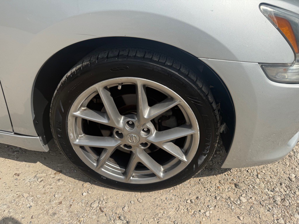 2011 Nissan Maxima Image 35