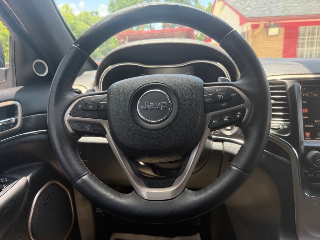 2015 Jeep Grand Cherokee Image 12