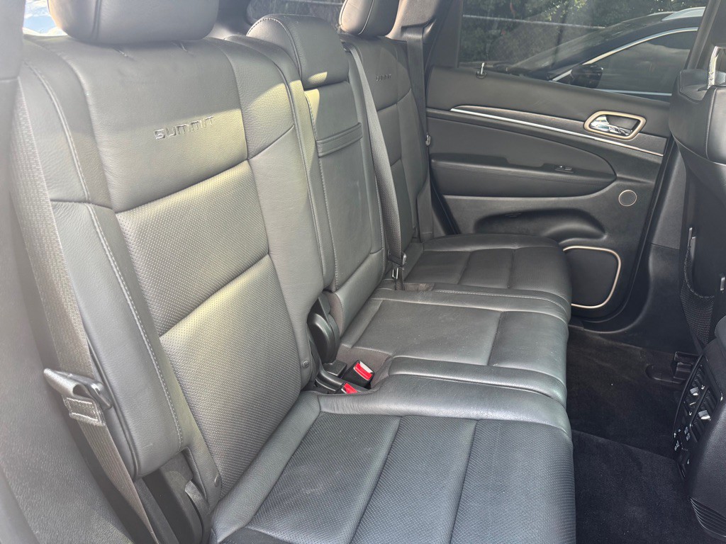 2015 Jeep Grand Cherokee Image 29