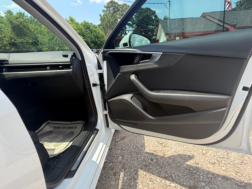 2020 Audi A4 Image 25