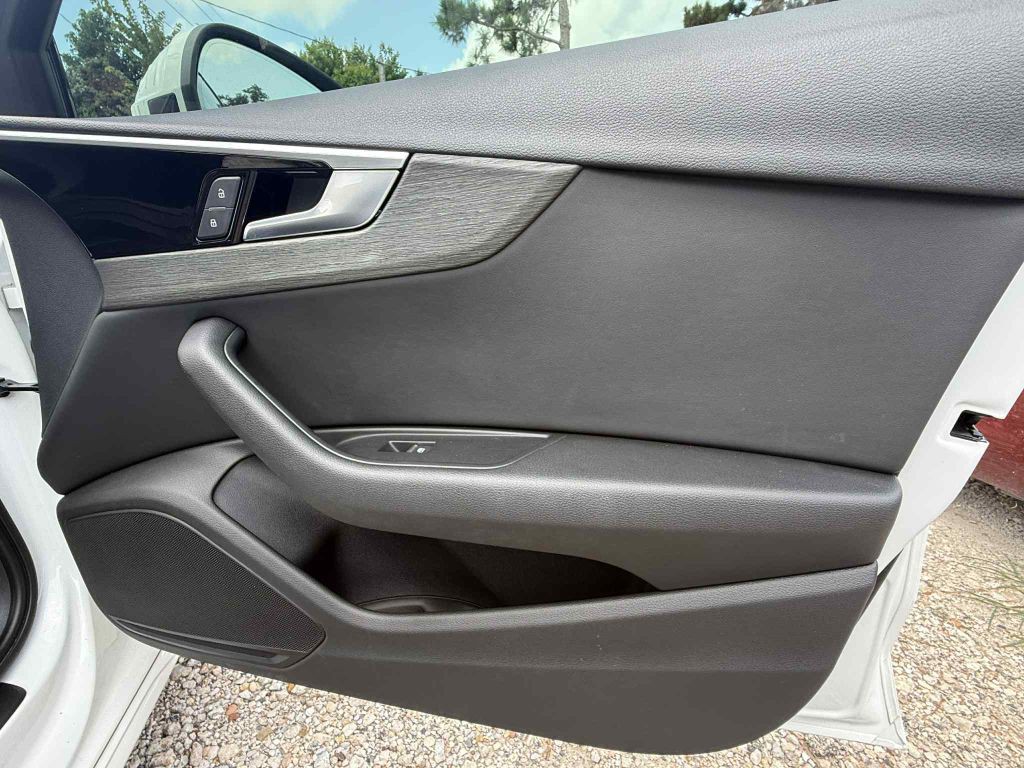 2020 Audi A4 Image 26