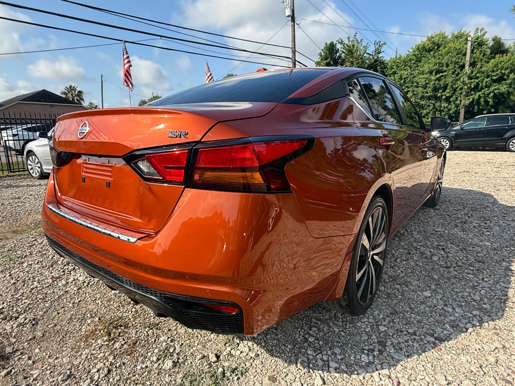 2022 Nissan Altima Image 5