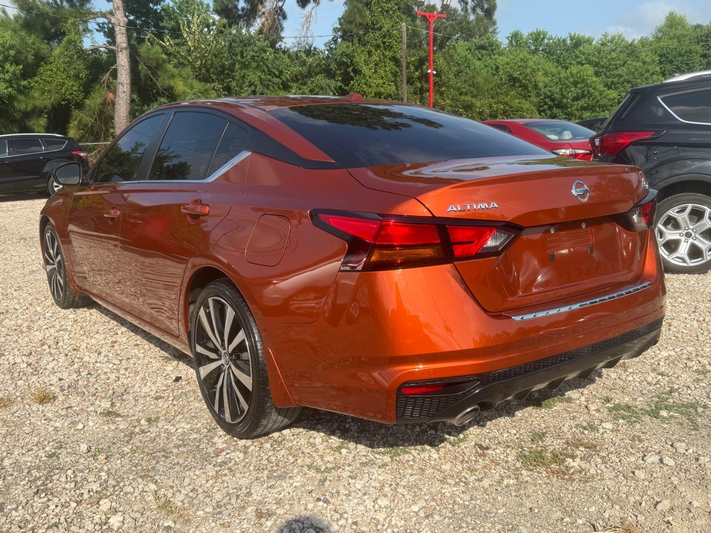 2022 Nissan Altima Image 7