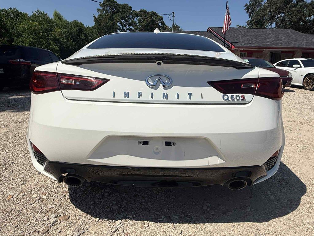 2018 INFINITI Q60 Image 6
