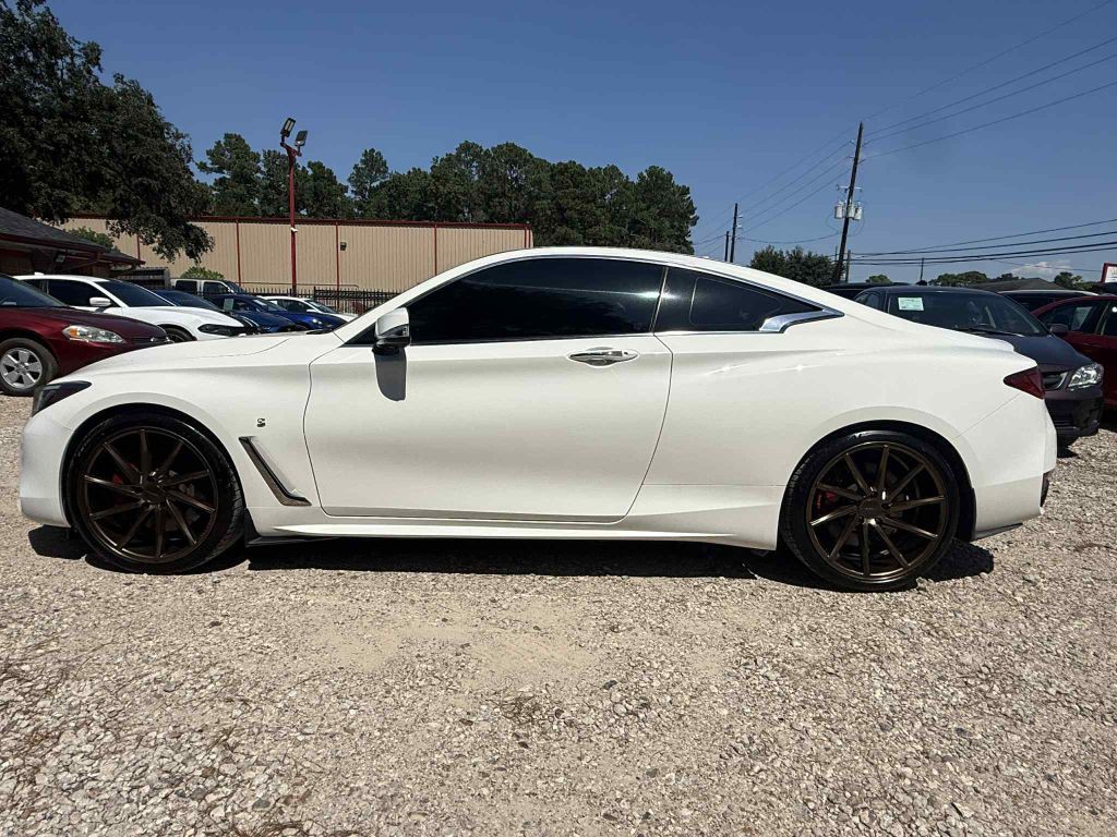 2018 INFINITI Q60 Image 8