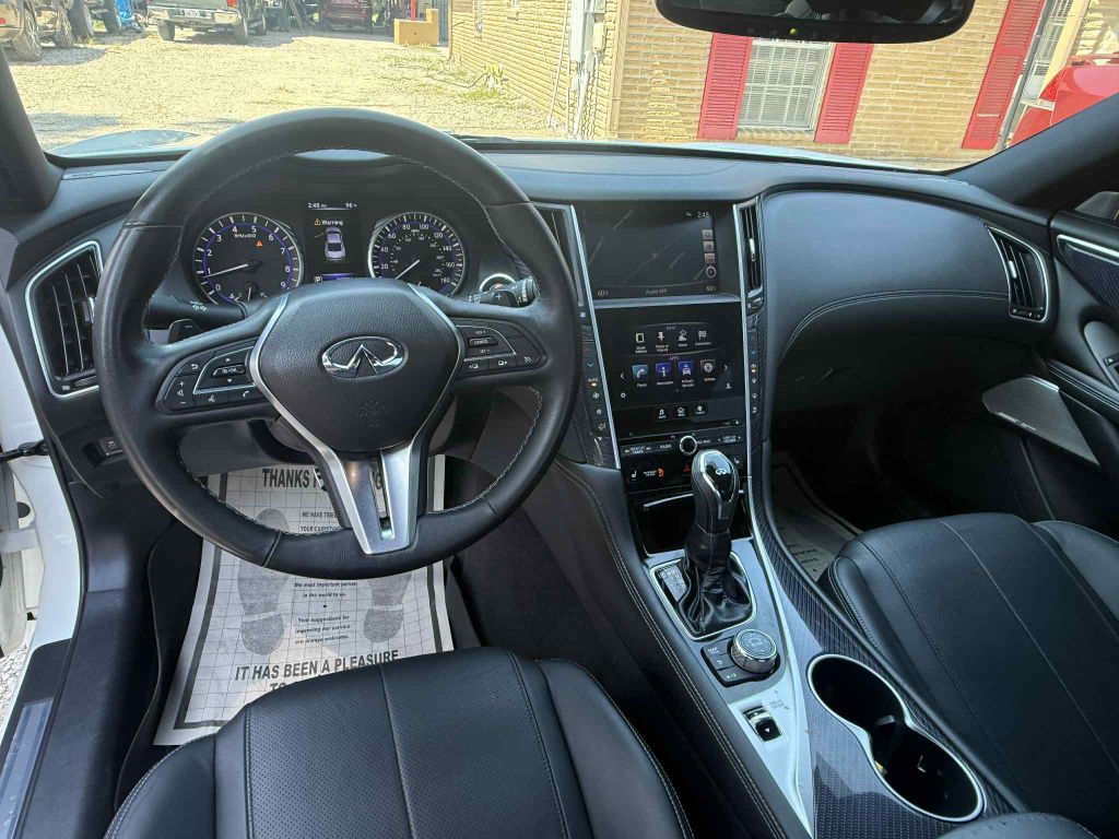 2018 INFINITI Q60 Image 19