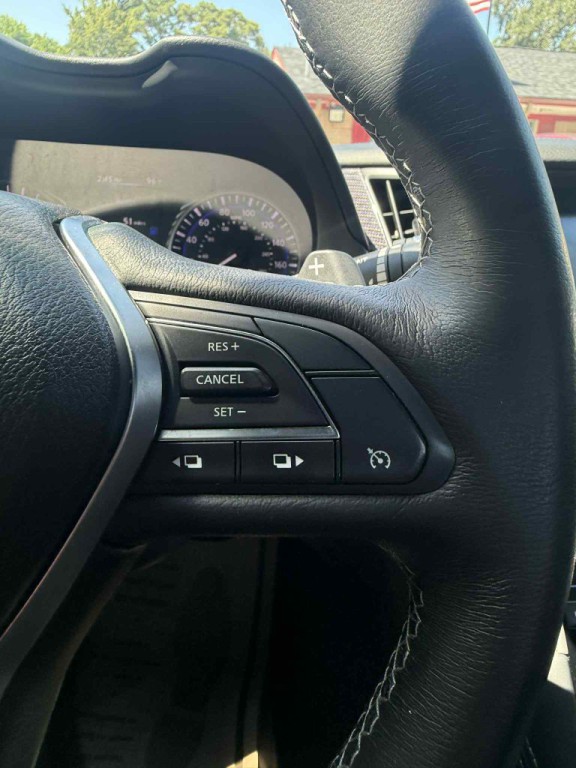 2018 INFINITI Q60 Image 23