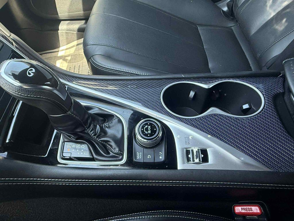 2018 INFINITI Q60 Image 24