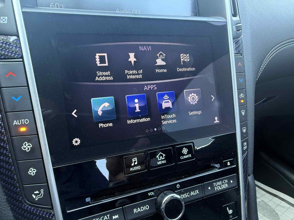 2018 INFINITI Q60 Image 32