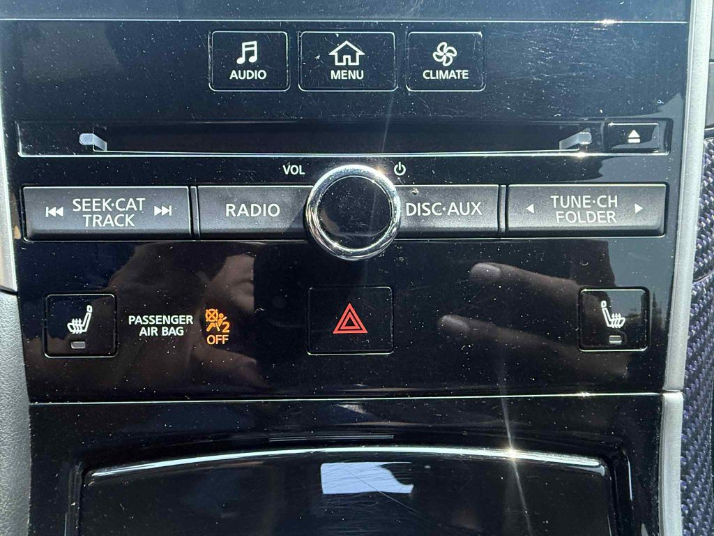 2018 INFINITI Q60 Image 41